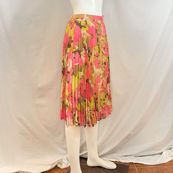 Floral Print Pleated Skirt | Loft - Picture 2 of 6
